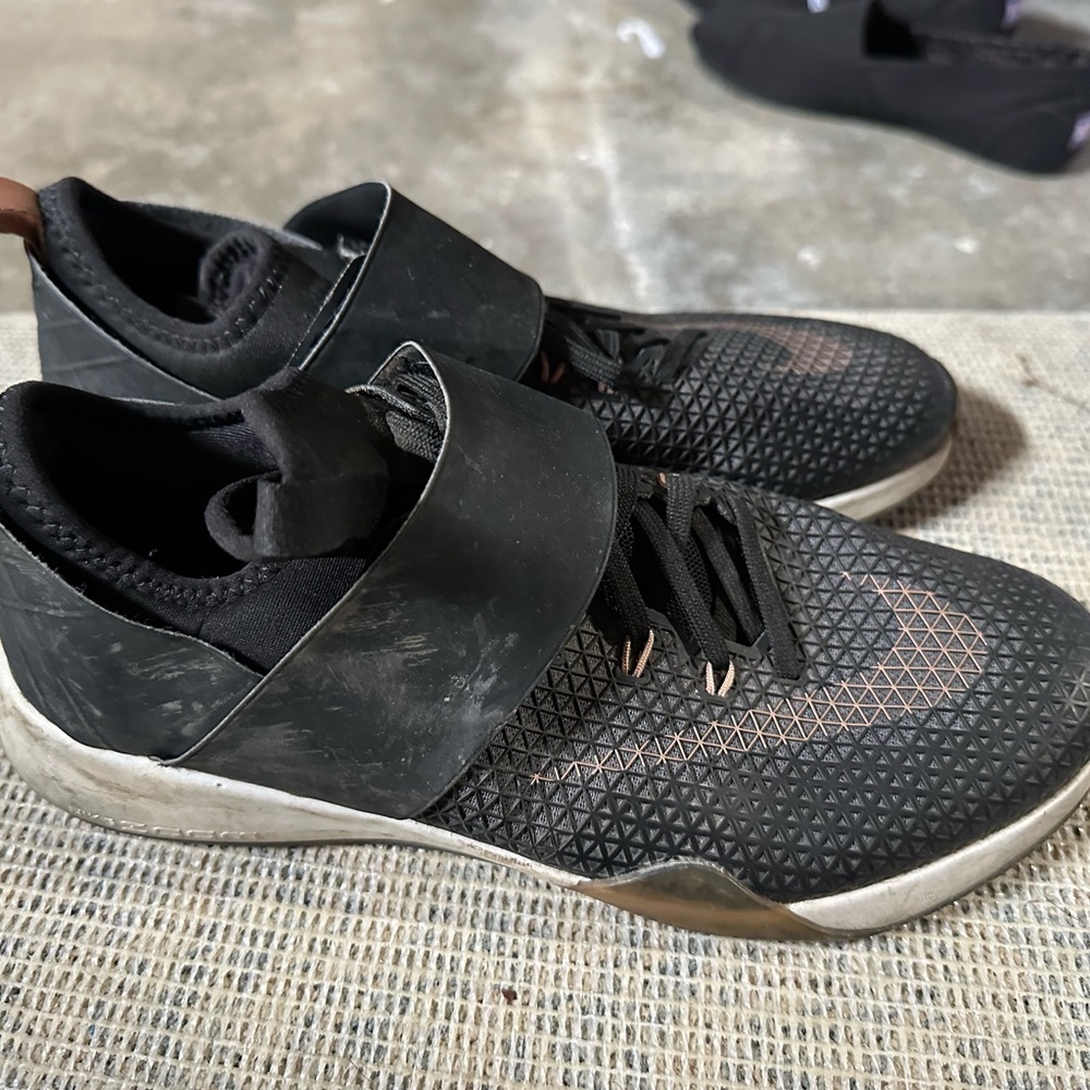 Womens Nike shoes